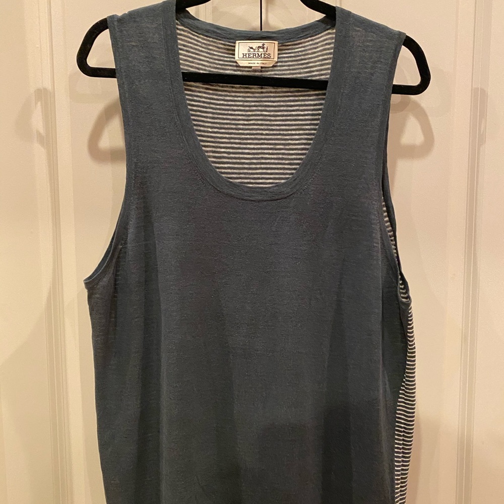 Hermēs Sleeveless Cashmere Blouse